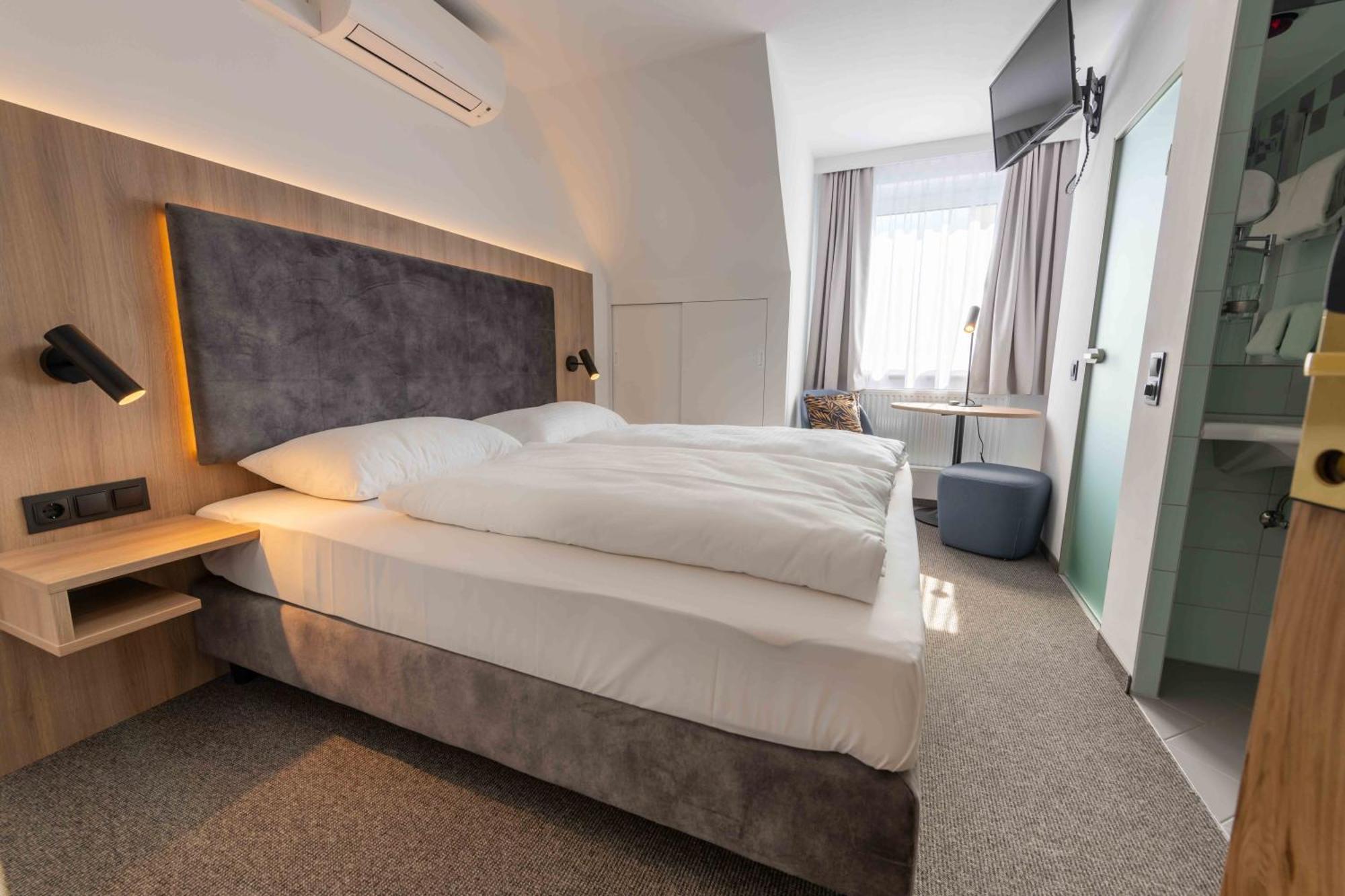 Hotel Anker Клостернойбург Экстерьер фото