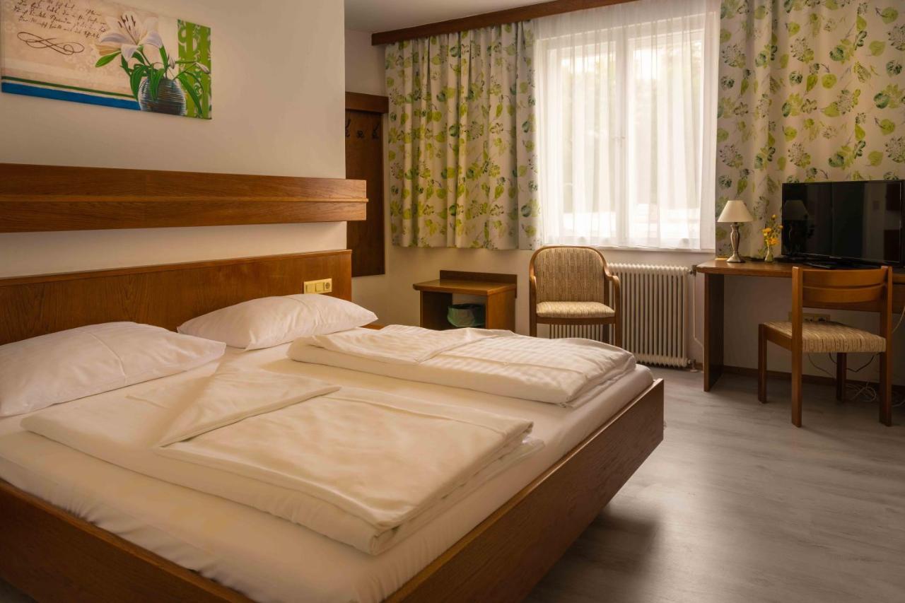 Hotel Anker Клостернойбург Экстерьер фото