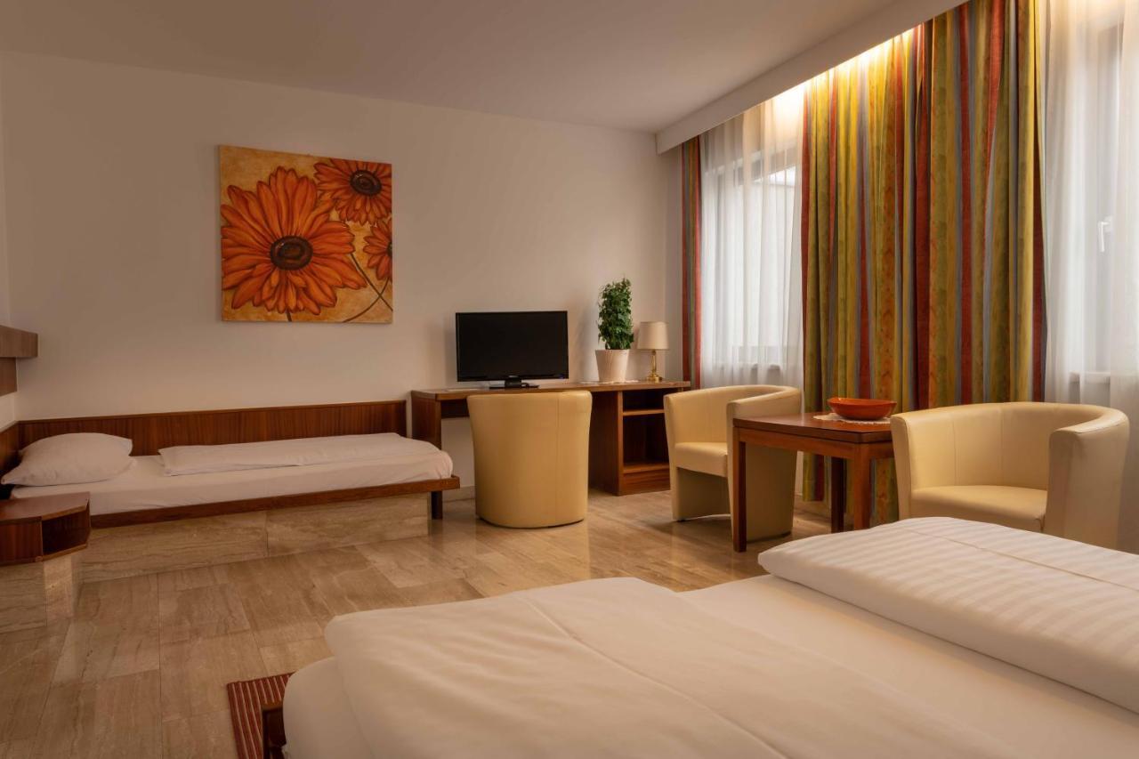 Hotel Anker Клостернойбург Экстерьер фото